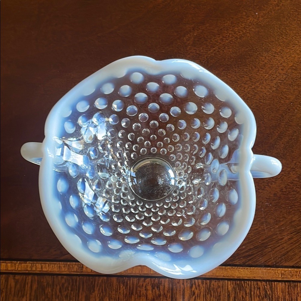 Fenton French Opalescent hobnail crimped bonbon with handles - Picture 5 of 6